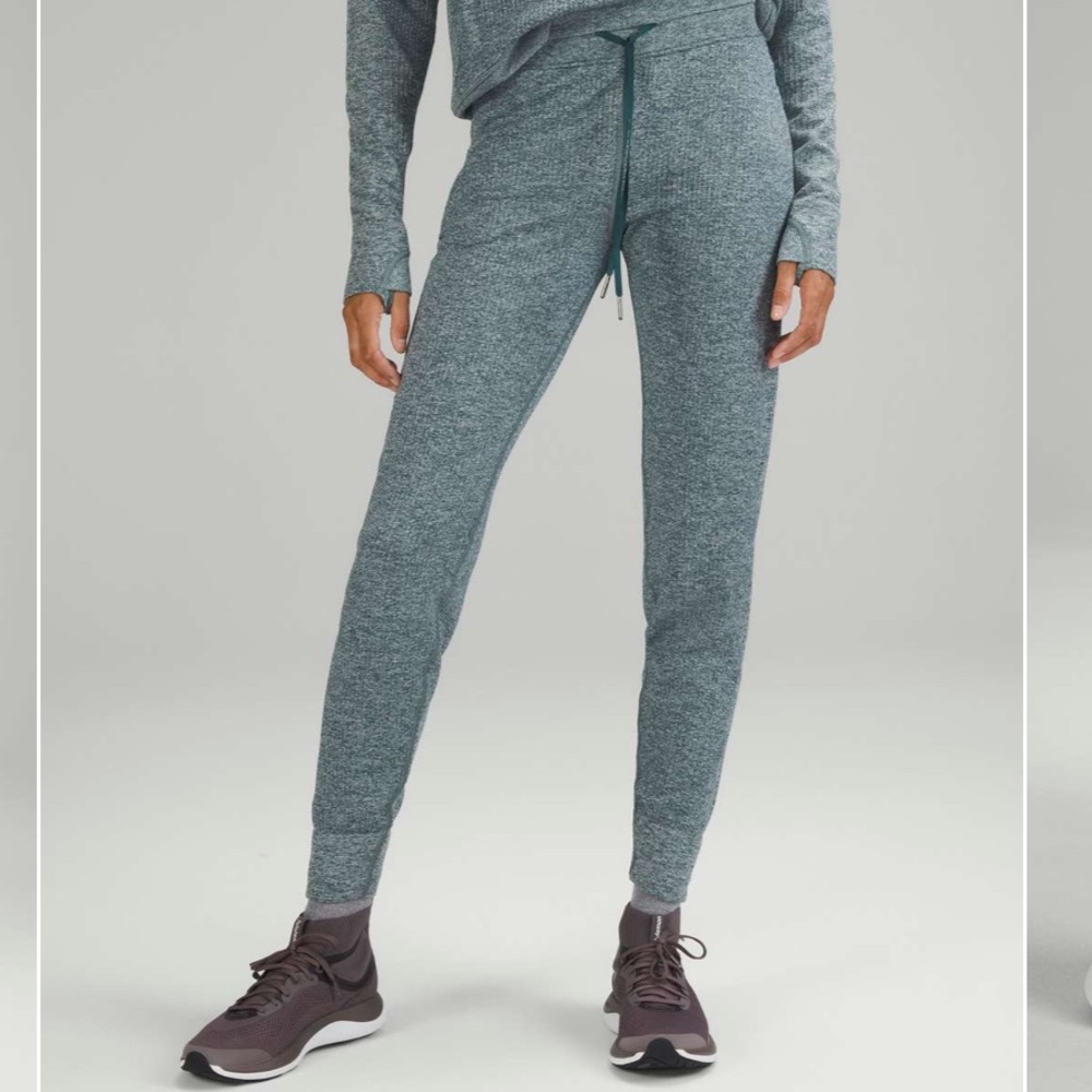 Lululemon Engineered Warmth Relaxed Fit Jogger